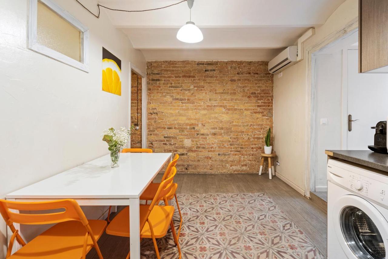 Flateli Poble Sec Apartment บาร์เซโลนา ภายนอก รูปภาพ