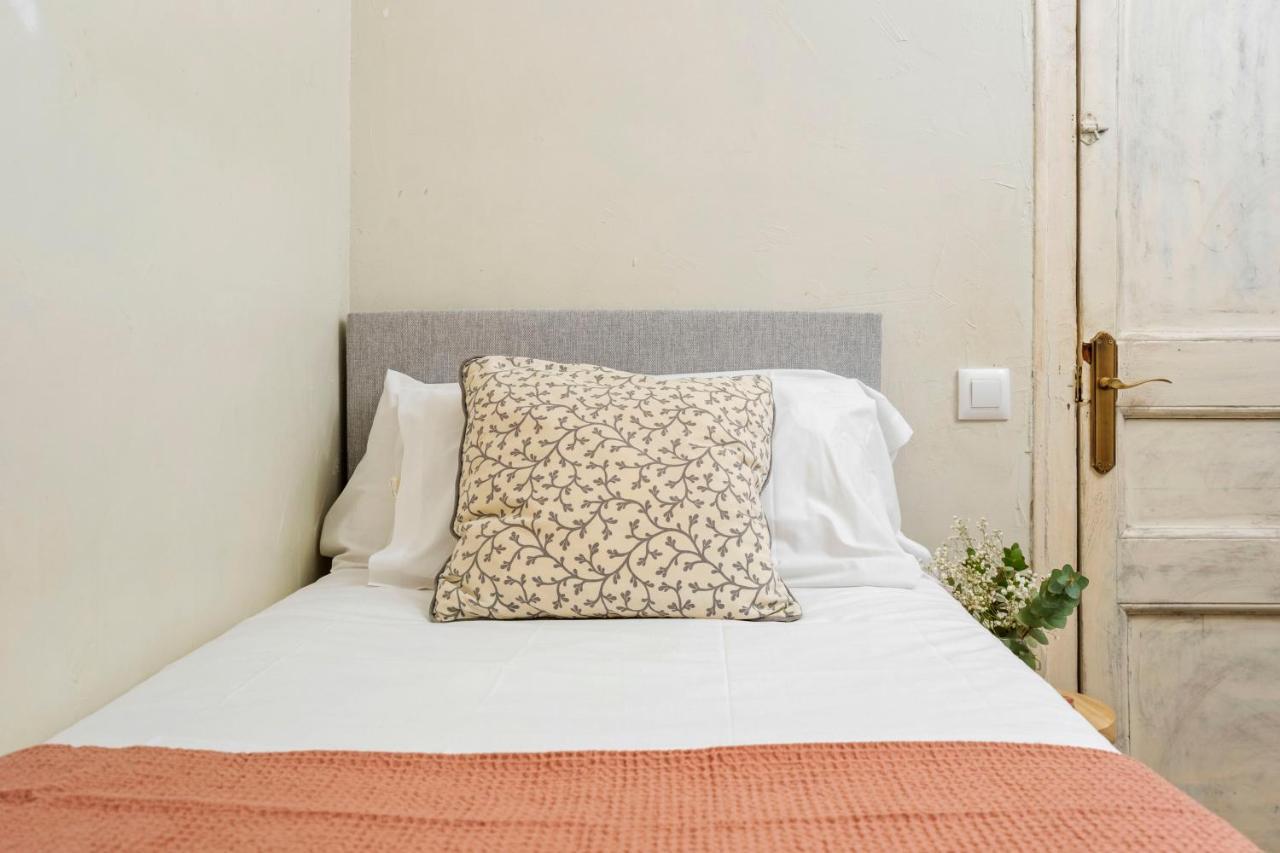 Flateli Poble Sec Apartment บาร์เซโลนา ภายนอก รูปภาพ